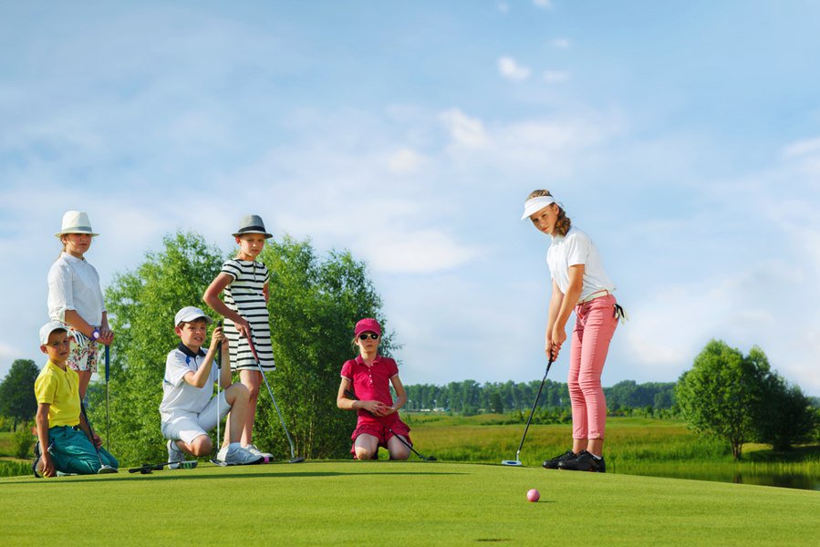 https://labstersgolf.ca/wp-content/uploads/2019/09/Youth-programs-in-surrey.jpg